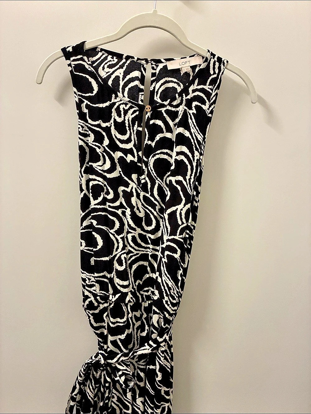 LOFT Abstract Print Jumper Size Medium Like New